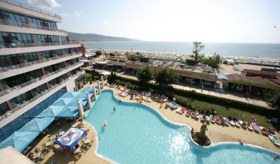 Imagine pentru Hotel Globus 4* valabile pentru Litoral 2025