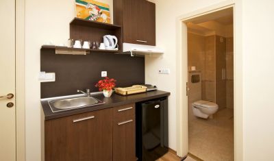 Imagine pentru Hotel Golden Ina 4* valabile pentru Litoral 2025