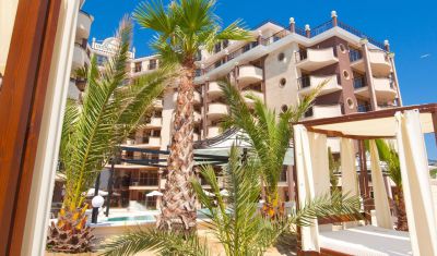 Imagine pentru Hotel Golden Ina 4* valabile pentru Litoral 2025
