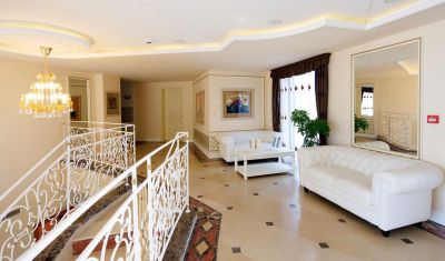 Imagine pentru Hotel Golden Ina 4* valabile pentru Litoral 2025