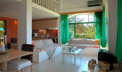 Imagine pentru Hotel Govino Bay 3* valabile pentru Litoral 2025