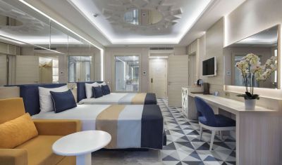 Imagine pentru Hotel Granada Luxury Beach 5* valabile pentru Litoral 2025