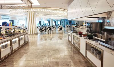 Imagine pentru Hotel Granada Luxury Beach 5* valabile pentru Litoral 2025
