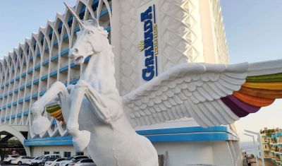 Imagine pentru Hotel Granada Luxury Beach 5* valabile pentru Litoral 2025