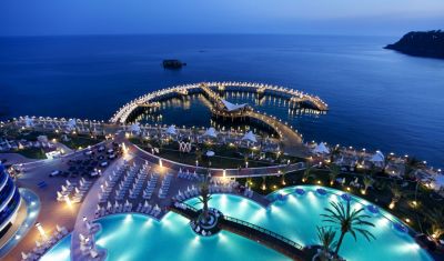 Imagine pentru Hotel Granada Luxury Okurcalar 5*  valabile pentru Litoral 2025