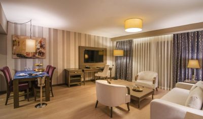 Imagine pentru Hotel Grand Blue Sky International 4* valabile pentru Litoral 2025