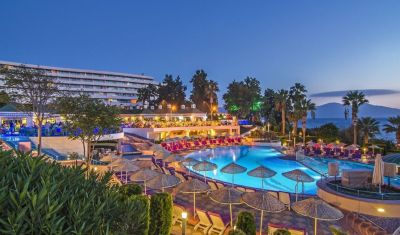 Imagine pentru Hotel Grand Blue Sky International 4* valabile pentru Litoral 2025