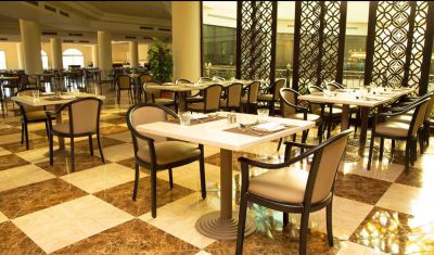 Imagine pentru Hotel Grand Oasis Resort 4* valabile pentru Litoral 2025