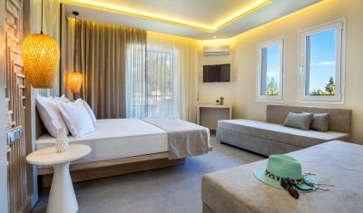 Imagine pentru Hotel Green Bay 4* valabile pentru Litoral 2025