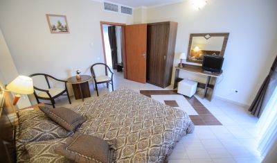 Imagine pentru Hotel Holiday Olimp 3* valabile pentru Litoral 2025