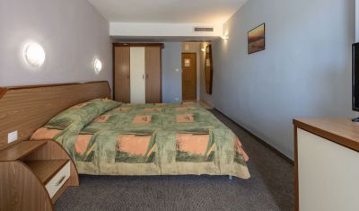 Imagine pentru Hotel Hrizantema & Casino 4*  valabile pentru Litoral 2025