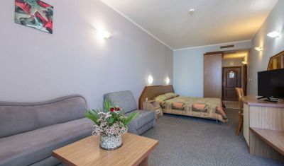 Imagine pentru Hotel Hrizantema & Casino 4*  valabile pentru Litoral 2025