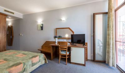 Imagine pentru Hotel Hrizantema & Casino 4*  valabile pentru Litoral 2025