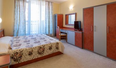 Imagine pentru Hotel Hrizantema & Casino 4*  valabile pentru Litoral 2025