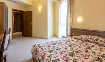 Imagine pentru Hotel Hrizantema & Casino 4*  valabile pentru Litoral 2025