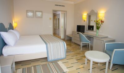 Imagine pentru Hotel Iberostar Waves Averroes 4* valabile pentru Litoral 2025