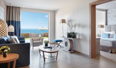 Imagine pentru Hotel Ikos Olivia 5* valabile pentru Litoral 2025