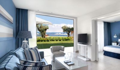 Imagine pentru Hotel Ikos Olivia 5* valabile pentru Litoral 2025