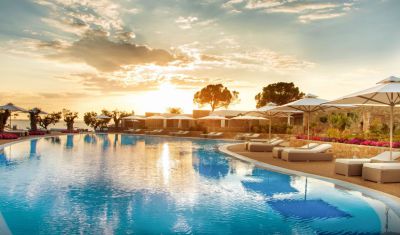 Imagine pentru Hotel Ikos Olivia 5* valabile pentru Litoral 2025