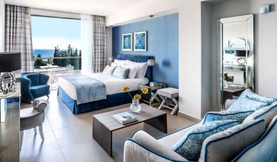 Imagine pentru Hotel Ikos Olivia 5* valabile pentru Litoral 2025
