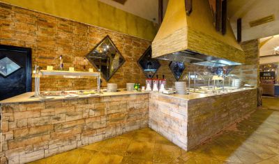 Imagine pentru Hotel Imperial Palace 4* valabile pentru Litoral 2025