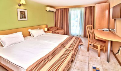 Imagine pentru Hotel Kaliopa 3*  valabile pentru Litoral 2025