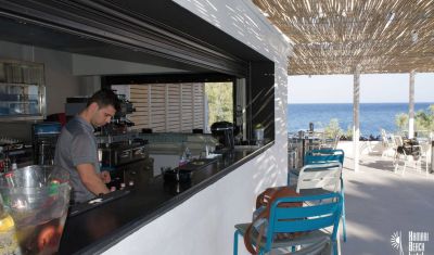 Imagine pentru Hotel Kamari Beach 3* valabile pentru Litoral 2025