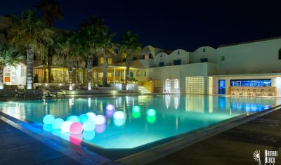 Imagine pentru Hotel Kamari Beach 3* valabile pentru Litoral 2025