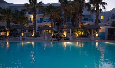 Imagine pentru Hotel Kamari Beach 3* valabile pentru Litoral 2025
