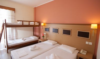 Imagine pentru Hotel Kanali Beach 3*  valabile pentru Litoral 2025