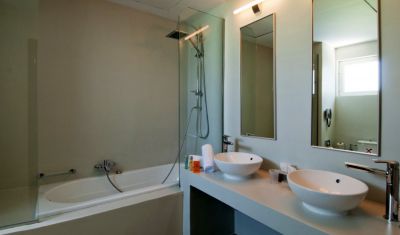 Imagine pentru Hotel Kipriotis Panorama & Suites valabile pentru Litoral 2025