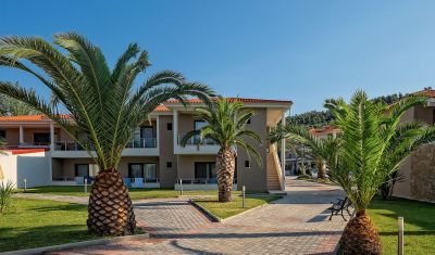 Imagine pentru Hotel Lagomandra Beach & Suites 4* valabile pentru Litoral 2025