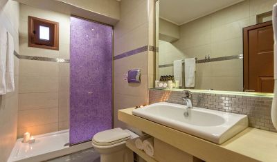 Imagine pentru Hotel Lagomandra Beach & Suites 4* valabile pentru Litoral 2025
