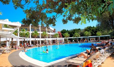 Imagine pentru Hotel Latanya Park Resort 4* valabile pentru Litoral 2025