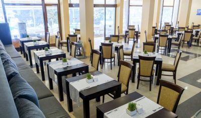 Imagine pentru Hotel Lebed 4*  valabile pentru Litoral 2025