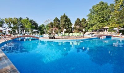 Imagine pentru Hotel Lebed 4*  valabile pentru Litoral 2025