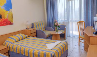 Imagine pentru Hotel Lebed 4*  valabile pentru Litoral 2025