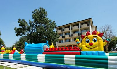 Imagine pentru Hotel Lebed 4*  valabile pentru Litoral 2025