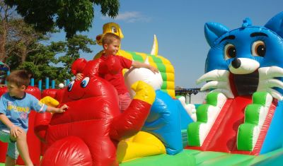 Imagine pentru Hotel Lebed 4*  valabile pentru Litoral 2025