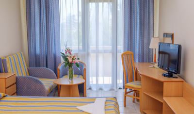 Imagine pentru Hotel Lebed 4*  valabile pentru Litoral 2025