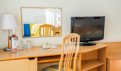 Imagine pentru Hotel Lebed 4*  valabile pentru Litoral 2025