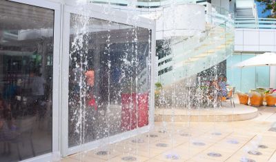 Imagine pentru Hotel Legacy 2* valabile pentru Litoral 2025