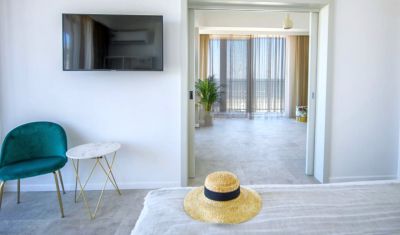 Imagine pentru Hotel Lemon Cliff Luxury Beach 3* valabile pentru Litoral 2025