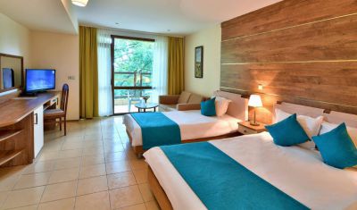 Imagine pentru Hotel Les Magnolias 3* valabile pentru Litoral 2025