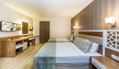 Imagine pentru Hotel Lonicera Resort & Spa 5* valabile pentru Litoral 2025
