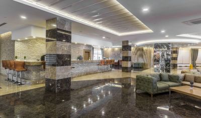 Imagine pentru Hotel Lonicera Resort & Spa 5* valabile pentru Litoral 2025