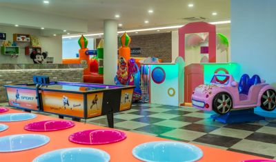 Imagine pentru Hotel Lonicera Resort & Spa 5* valabile pentru Litoral 2025