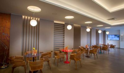 Imagine pentru Hotel Lordos Beach 4* valabile pentru Litoral 2025
