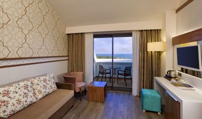 Imagine pentru Hotel Luna Blanca Resort & Spa 5* valabile pentru Litoral 2025