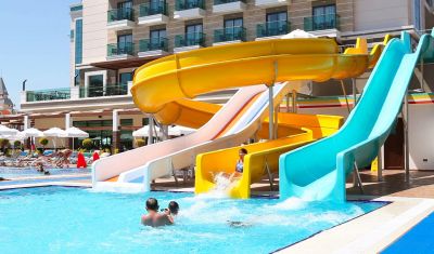 Imagine pentru Hotel Luna Blanca Resort & Spa 5* valabile pentru Litoral 2025